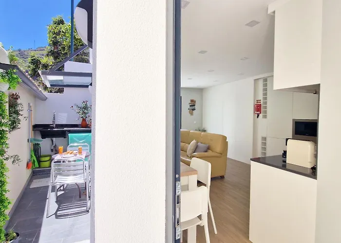 Casa D'alem I & Ii By Lovelystay * Machico (Madeira)